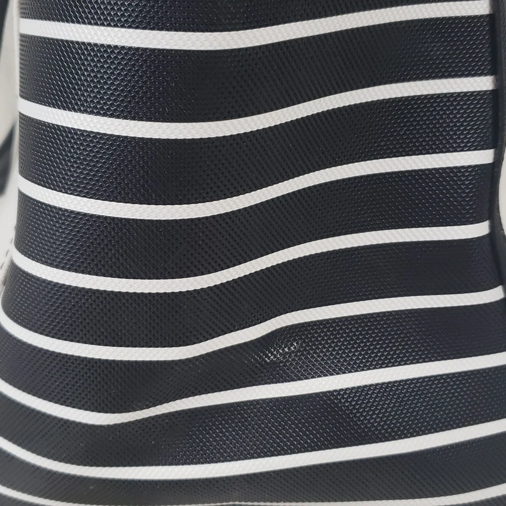 Kenneth Cole Reaction black white striped zipper large handbag goldtone accents - Picture 5 of 12